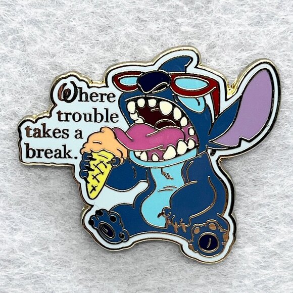 🔮 5/$25 Disney Lilo And Stitch Where Trouble Takes A Break Pin - Picture 1 of 2